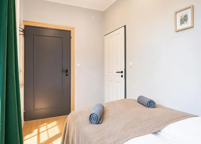 Beautiful & Compact Private In Meidling Apartment *